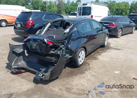 2021 Nissan Versa S 5-Speed Manual Transmission z USA, uszkodzony, nr VIN 3N1CN8BV4ML917525